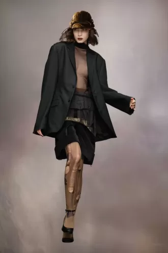 maison margiela blazer aus mohairwolle 2 330x496 - Maison Margiela Blazer aus Mohairwolle