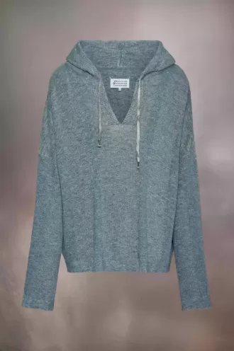 Sommerlicher Kinnstrick-Hoodie